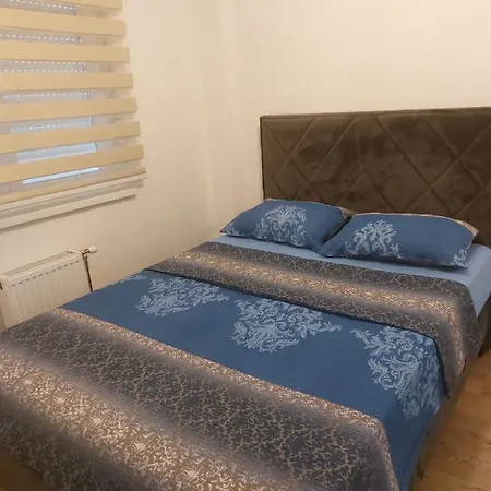 Vrbas Sa Podzemnom Garazom