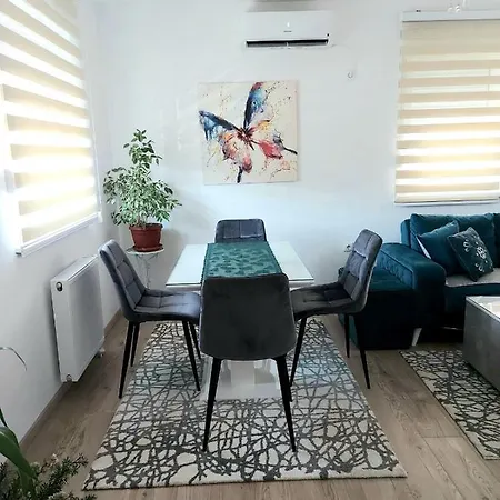 Vrbas Sa Podzemnom Garazom Μπάνια Λούκα
