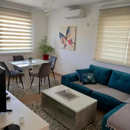 Vrbas Sa Podzemnom Garazom